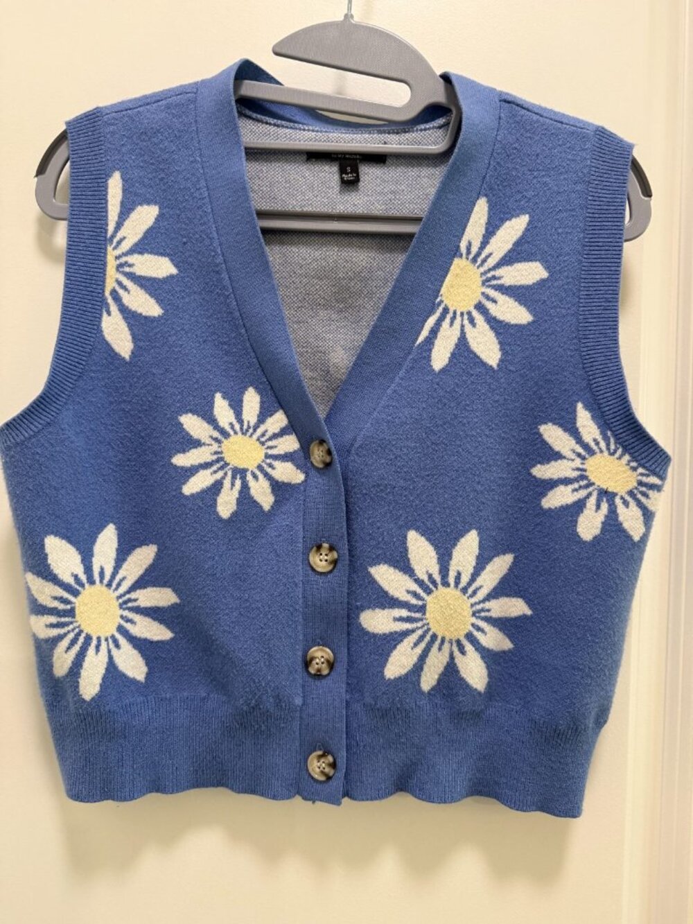 My Michelle Blue Floral Knit Button-Front Vest Sz S